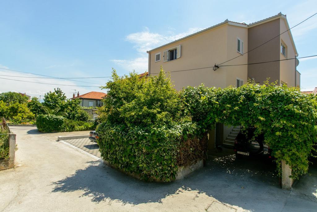 Apartments Kapelica Trogir Exterior foto